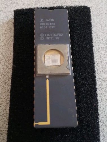 MBL8742H Rare Fujitsu CPU Microcontroller IC Gold 8Bit