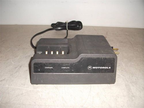 Motorola Radio-Battery Charger NTN4633A