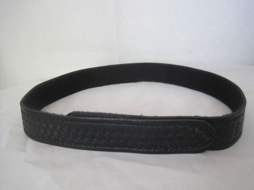 Safariland 1010 Black Leather Velcro Duty Belt 1 1/2&#034; Wide Police Small MDL99