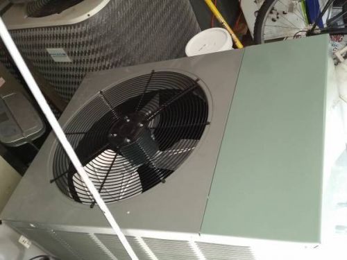 rheem  rawe -092daz 7.5 t a/c  NEW OUT OF THE BOX  pick up only!!!