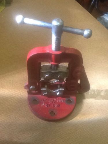Sears no 00m 1/8&#034; to 1 1/2&#034; yoke pipe vise for sale