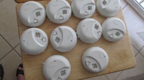 Lot of 10 first alert smoke detectors nine volt/120 volt for sale