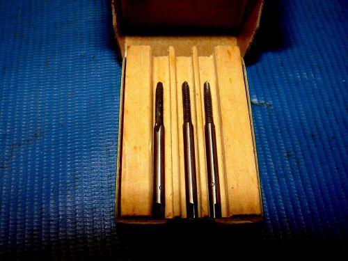 4 - 40 Carbon Steel 3 Piece Tap Set VERMONT TAP &amp; DIE CORP. TAPER PLUG BOTTOMING