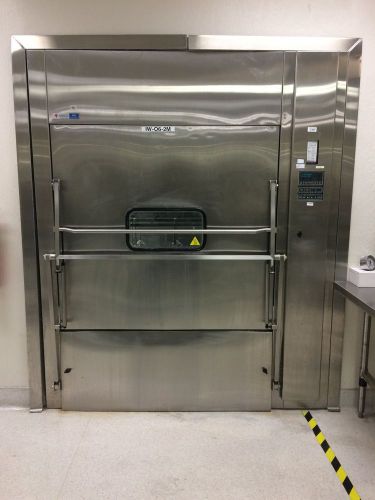 Amsco 680 glassware washer with 2 washing racks and rack coaster for sale