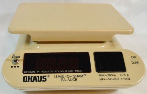 OHAUS LUME-O-GRAM BALANCE DIGITAL SCALE MODEL D2001OA to 2000g GERMANY