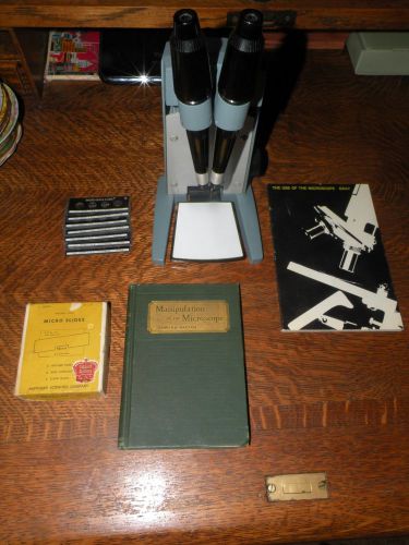 BAUSCH &amp; LOMB VINTAGE MICROSCOPE w/BOOKS SLIDES TEST SAMPLES &amp; BOX SEE PICS