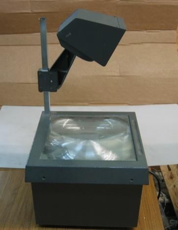 EIKI 3850A Still Picture Overhead Projector Working