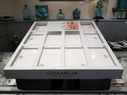 Chamilia Locking Countertop Display Case, used for beads, charms, bracelets.
