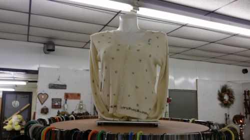COMMERCIAL WOMENS CHEST UP MANNEQUIN