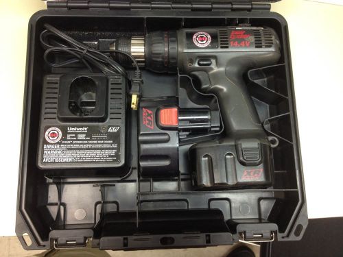 Black &amp; Decker Super Cyclone 14.4V Drill w/ case+charger