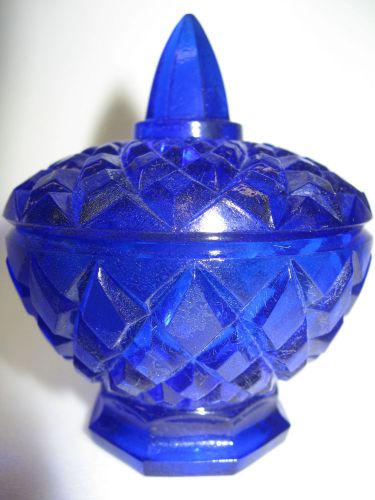 Cobalt blue glass diamond pattern Candy dish sugar bowl boyd serving 2 piece art
