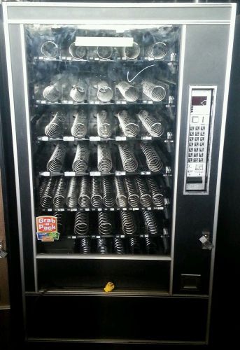 Automatic products chip candy pastry vending machine for sale