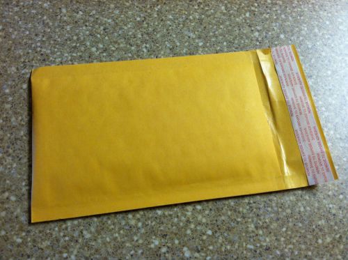 25 6.5x9.25 Bubble Mailers DVD Size