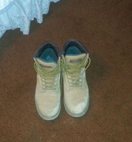 USED WORK BOOTS BY WORKLOAD HARD WORKING FOOTWEAR SIZE 10.5 W YUUP WOW