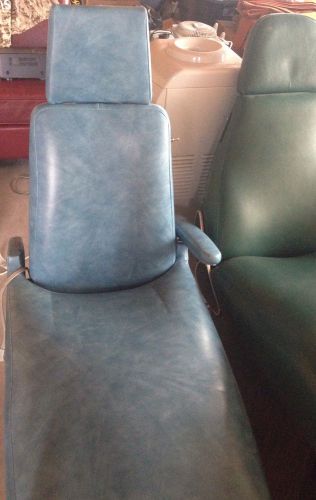 Dental Chair(Blue): Works great/looks great! 3 Free operator stools
