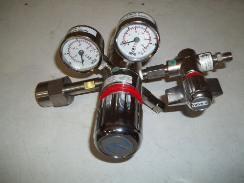 Linde HiQ Redline Cylinder Pressure Regulator C200/2-8SS