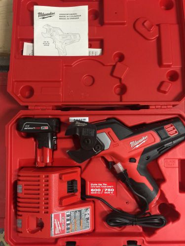 Milwaukee Cordless Cable Cutter