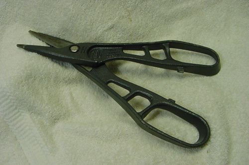 TIN SNIPS, MALCO M12N  ALUMINUM 12 1/2 &#034; LONG SHEET METAL CUTTERS. METAL TOOLS.