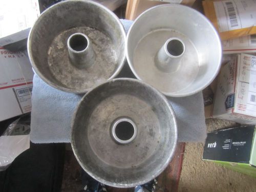Set of three Commercial Aluminum Heavy-duty Bundt Cake Pans - Well Used