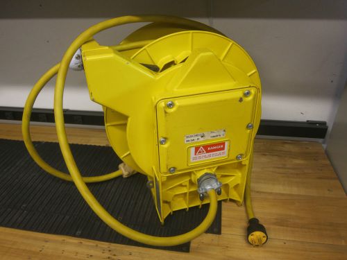 Woodhead 9367 Cable Reel with Cable, Industrial Duty, 4lb Retraction Weight