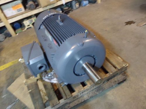 SIEMENS 125HP PREMIUM MOTOR #91715 FR:447T 460V RPM:885 REBUILT