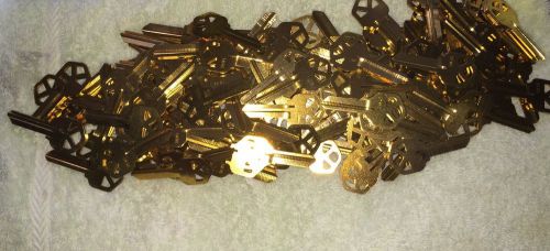 KWIKSET NOS KEYS KW1 5 PINS 167 Keys Total Uncut Locksmith Brass Vtg