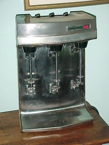 Hamilton Beach Scovill Model 941-1 Commercial Drink Mixer 3 Stations SUPERB!