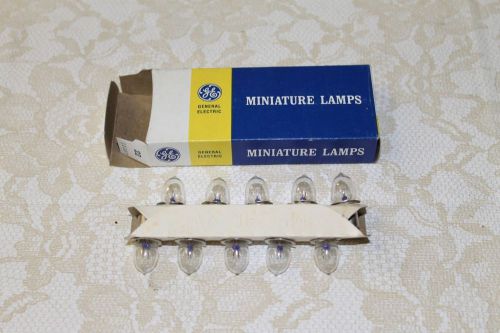 Box of 10 GE General Electric PR-2 PR2 Miniature Flashlight Lamps Light Bulbs