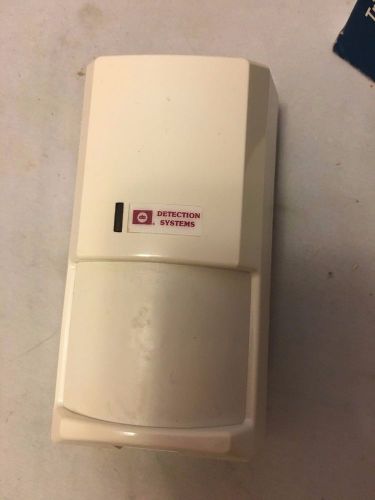 DS TriTech Motion Detector with Pet Immunity DS835