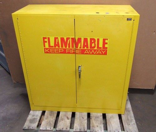 USED EDSAL SC300F 30 GALLON FLAMMABLE LIQUID SAFETY STORAGE CABINET 2 SHELF