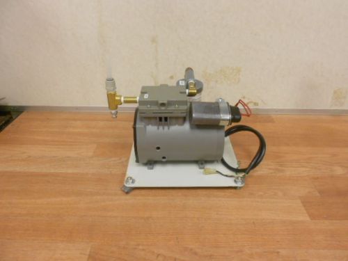 Thomas 607ce44a vacuum pump working free shipping for sale