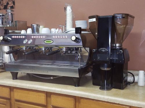 La Marzocco Espresso Machine 3 groups gb5/ swift grinder