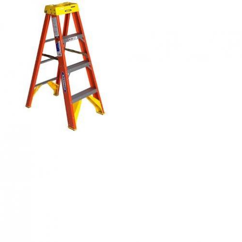 Werner 4&#039; fiberglass step ladder w/ plastic tool tray 300 lb. cap - 6204 for sale