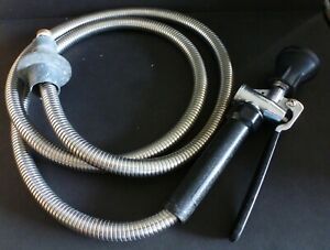 CHICAGO FAUCETS  Commercial Pre-rinse faucet hose and handle assembly