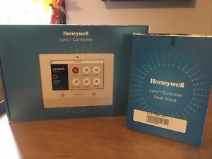 Honeywell LCP500-L Lyric Controller  7&#034; Wireless Control Smart Devices W/ Stand