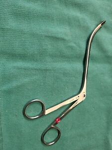 V. MUELLER RH4561 Meltzer Punch, Curves Shank, Triangular Jaws