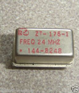 Lot 2 CRYSTAL OSCILLATOR 2T-176-1 24.0000 Mhz 14pin DIL METAL CAN 24mhz 144-8248