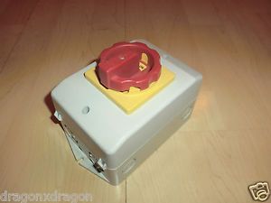 Sontheimer RLT25 / 3PM-D1 / Z33 / GB / HV11 Hauptschalter, NEU