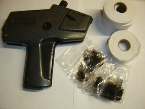 Monarch 1110-01 One Line Price Gun with 10 rolls of labels