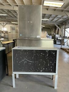 Hoshizaki KM-1601MRH - Crescent Cube Ice Machine, Remote