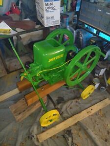 John Deere 1 1/2 Hp Hit And Miss Model E