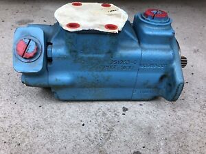 Eaton Vickers -3 Vane Pump Model: 2520VQ17C11 - 11CC20