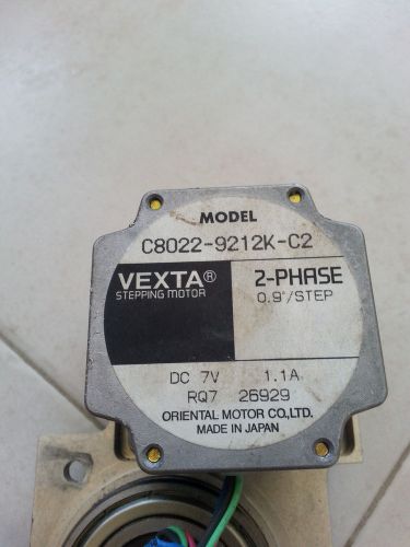 VEXTA STEPPING  MOTOR C8022-9212K-C2
