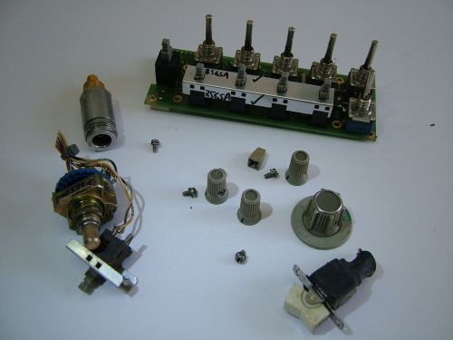 8565A MISC PARTS  KNOBS   AS IS