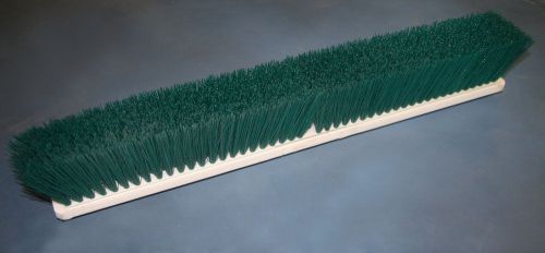 24&#034; Wide Floor Sweep Broom Green Poly Fiber Medium Duty (Lot #207)
