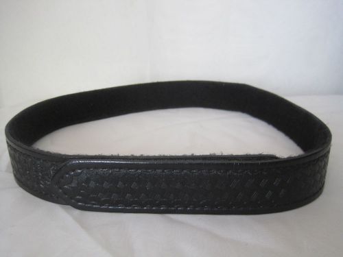 Safariland 2010 Black Leather Velcro Duty Belt 1 1/2&#034; Wide Police Small MDL99