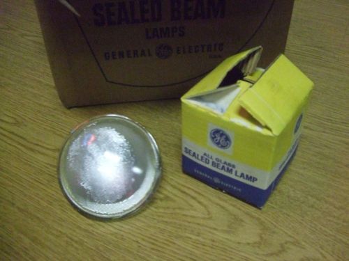 LOT OF 8 GE 25PAR36 NSP 25W 12V all glass SEALED BEAM LAMPS with FREE SHIPPING!