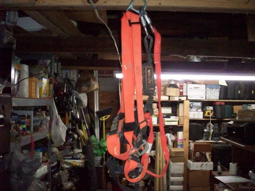Full body harness - pro construction style harnesses (m/l) for sale