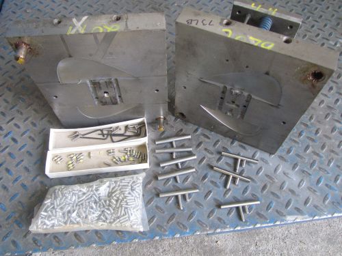 PLASTIC INJECTION TOOLING STEEL MOLD O&#039;BRIEN SKI FINS