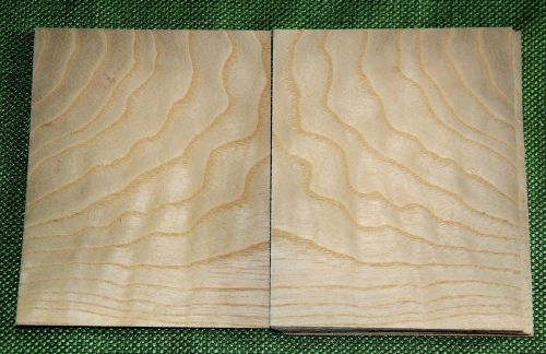 14 leafs @ 5&#034; x 3-7/8&#034; of White Ash Bookmatched Craft Veneer (#v1400)